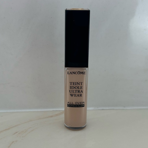Lancôme Concealer - Picture 2 of 3